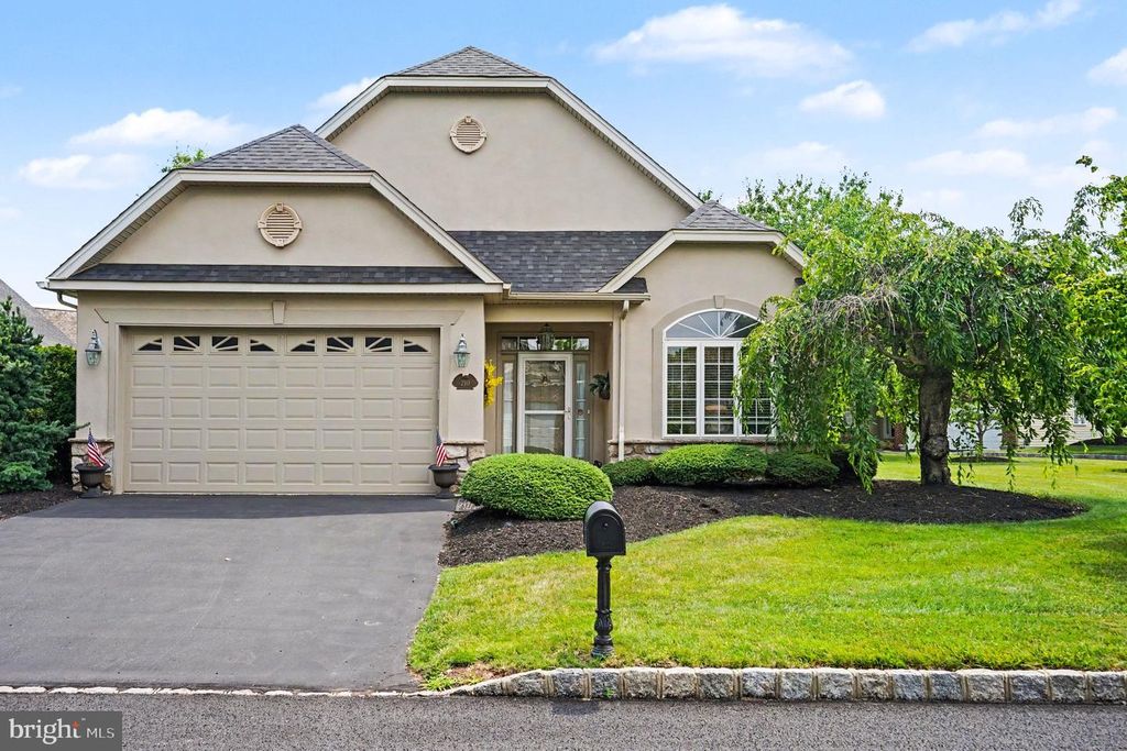 290 KINGSFIELD DR, Souderton, PA 18964
