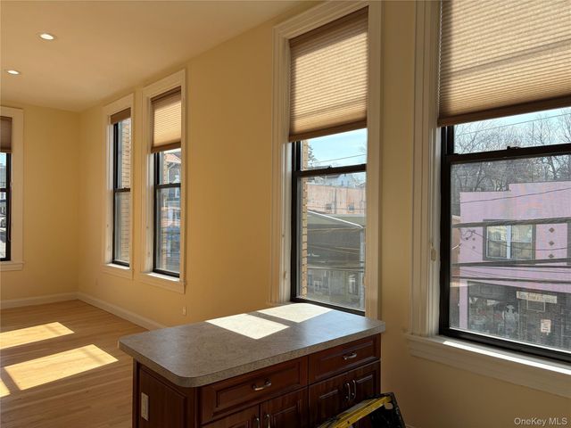 303 Main Street 2-E, Port Washington, NY 11050