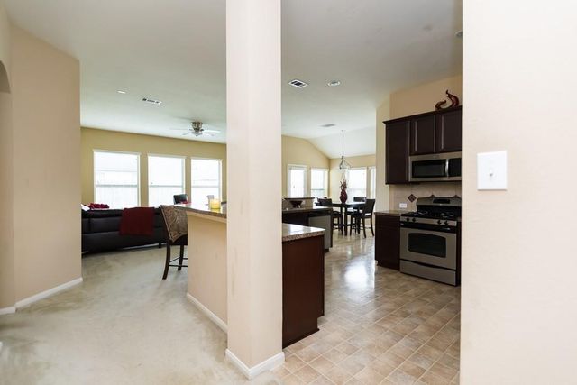 1923 Cadbury Castle Lane, Fresno, TX 77545