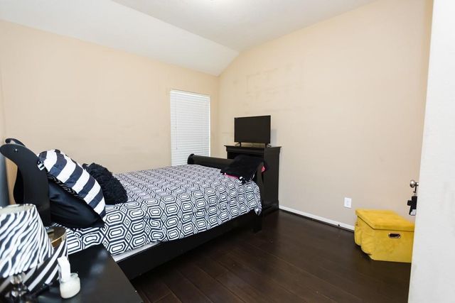1923 Cadbury Castle Lane, Fresno, TX 77545