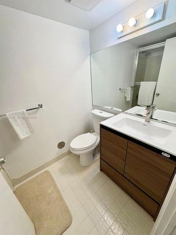 12TH SW 12th Street 104, Pembroke Pines, FL 33025