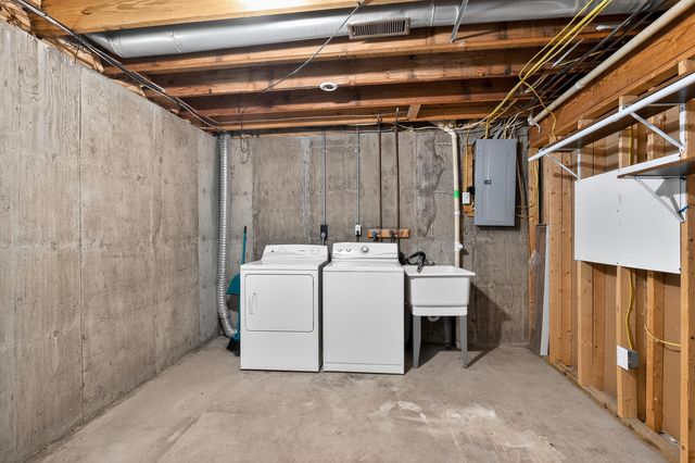 985 Reeves Road, Dry Ridge, KY 41035