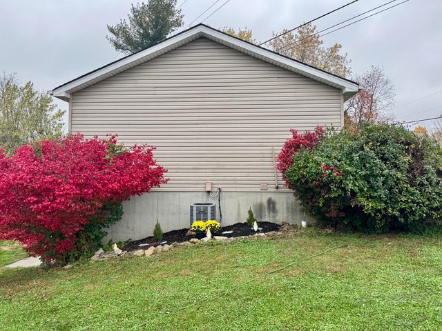 985 Reeves Road, Dry Ridge, KY 41035