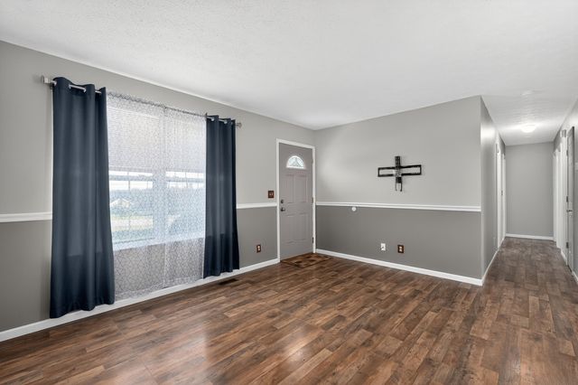 985 Reeves Road, Dry Ridge, KY 41035