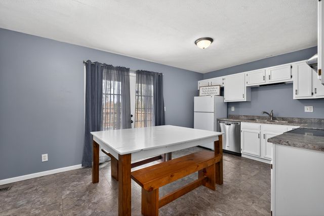 985 Reeves Road, Dry Ridge, KY 41035