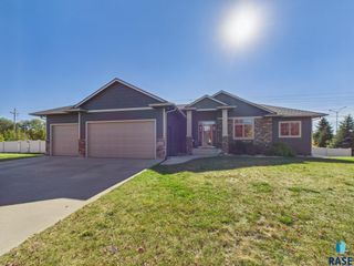 1401 W Waterstone Dr Drive, Sioux Falls, SD 57108