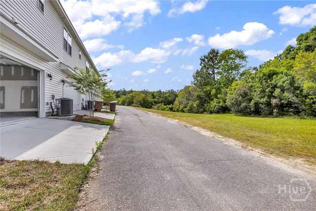 110 Birch Circle, Port Wentworth, GA 31407