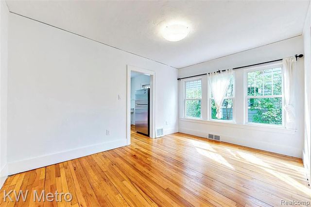 865 W Marshall Street, Ferndale, MI 48220