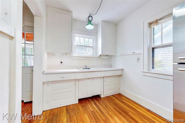 865 W Marshall Street, Ferndale, MI 48220