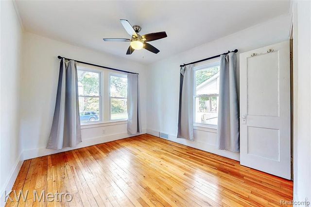 865 W Marshall Street, Ferndale, MI 48220