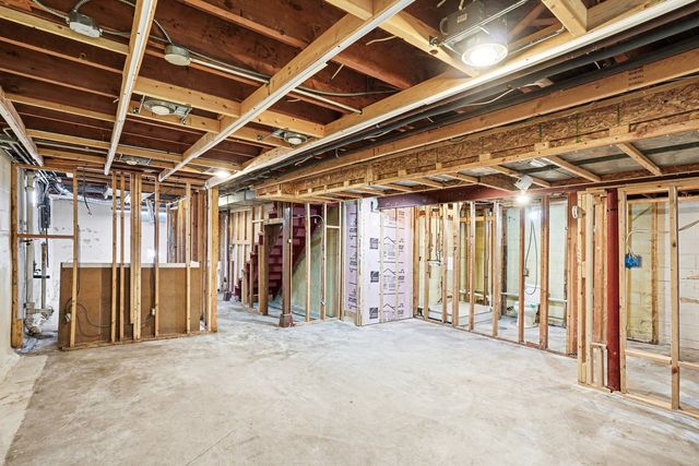 1124 W Hawkins Street, Kankakee, IL 60901