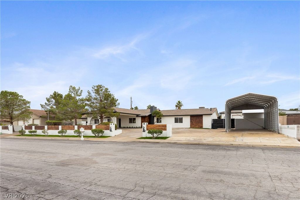 271 East Middleton Drive, Henderson, NV 89015 — photo 2