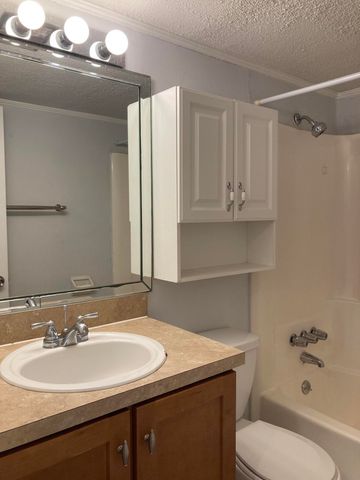 209 W Miracle Strip Parkway C303, Mary Esther, FL 32569