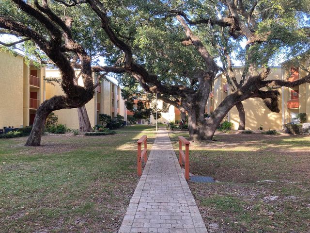 209 W Miracle Strip Parkway C303, Mary Esther, FL 32569