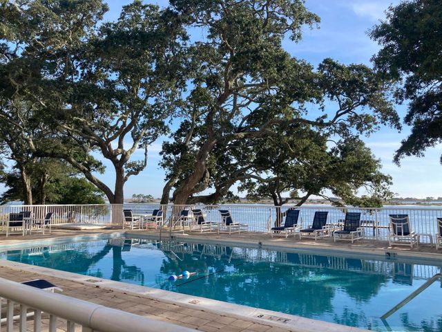 209 W Miracle Strip Parkway C303, Mary Esther, FL 32569