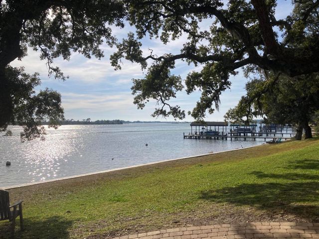 209 W Miracle Strip Parkway C303, Mary Esther, FL 32569