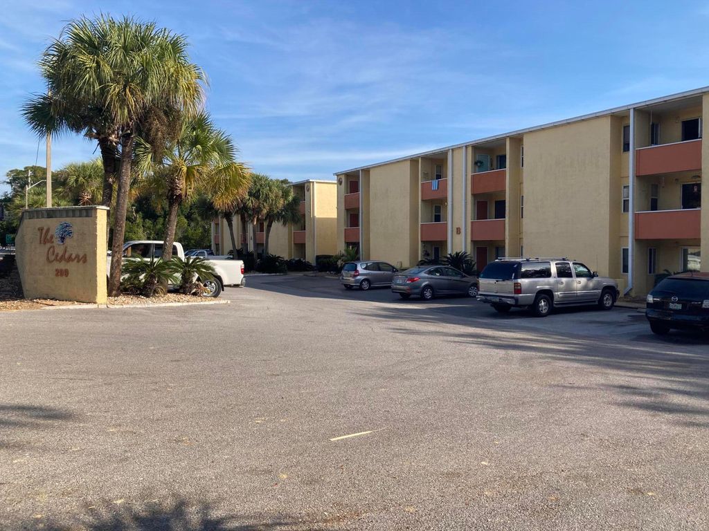 209 W Miracle Strip Parkway C303, Mary Esther, FL 32569