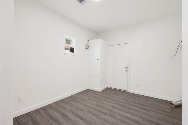 906 East Washington Avenue, Navasota, TX 77868