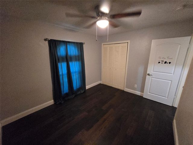 1630 Dell Oak Drive, Garland, TX 75040
