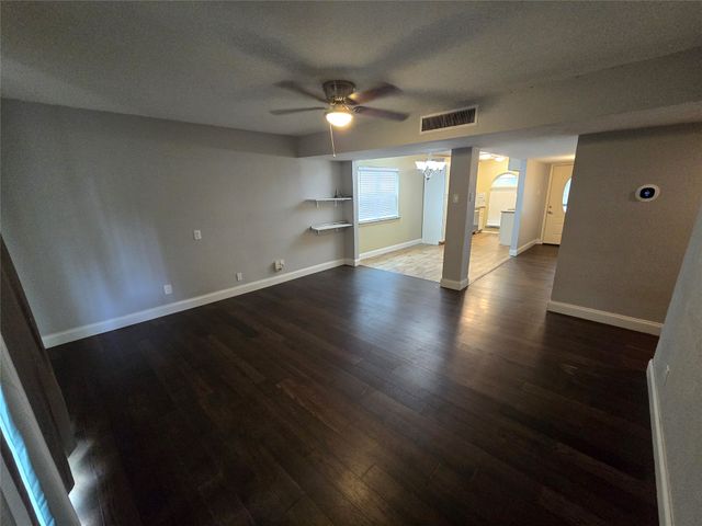 1630 Dell Oak Drive, Garland, TX 75040