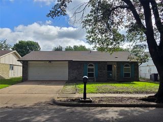 1630 Dell Oak Drive, Garland, TX 75040