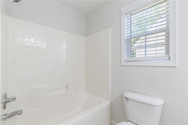 4353 Pond Edge Road, Snellville, GA 30039