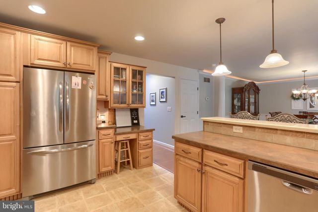 67 MOUNTAIN SPRING RD, Stevens, PA 17578