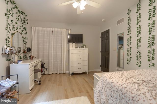 67 MOUNTAIN SPRING RD, Stevens, PA 17578