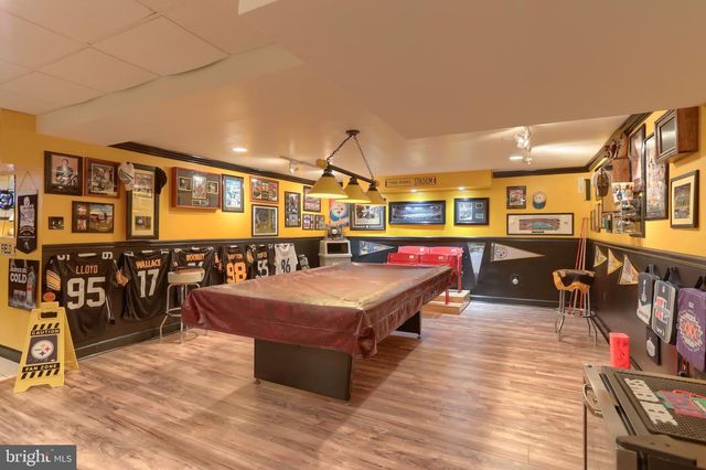 67 MOUNTAIN SPRING RD, Stevens, PA 17578