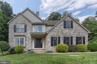 67 MOUNTAIN SPRING RD, Stevens, PA 17578