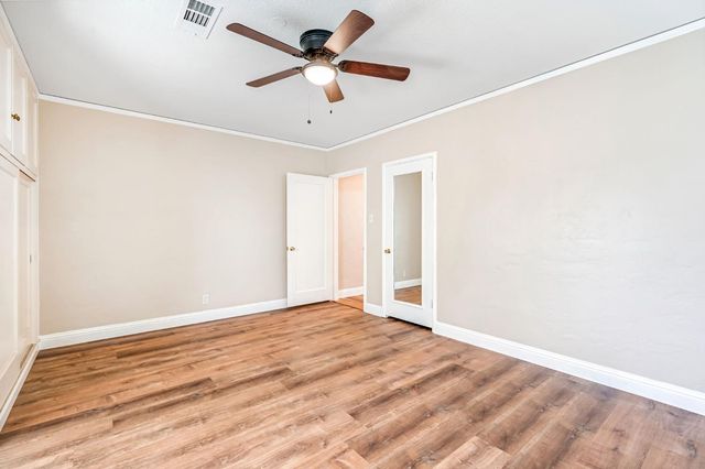 1802 Mckinley Avenue, Hanford, CA 93230