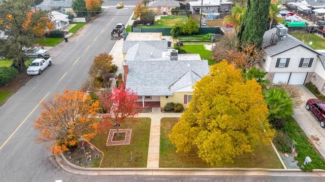 1802 Mckinley Avenue, Hanford, CA 93230