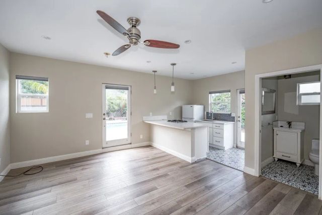 5940 Simpson Ave, Valley Village, CA 91607