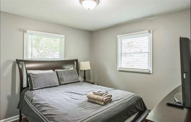 9010 Eby Drive, Overland Park, KS 66212