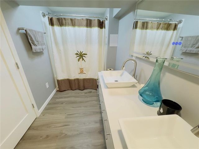 9010 Eby Drive, Overland Park, KS 66212