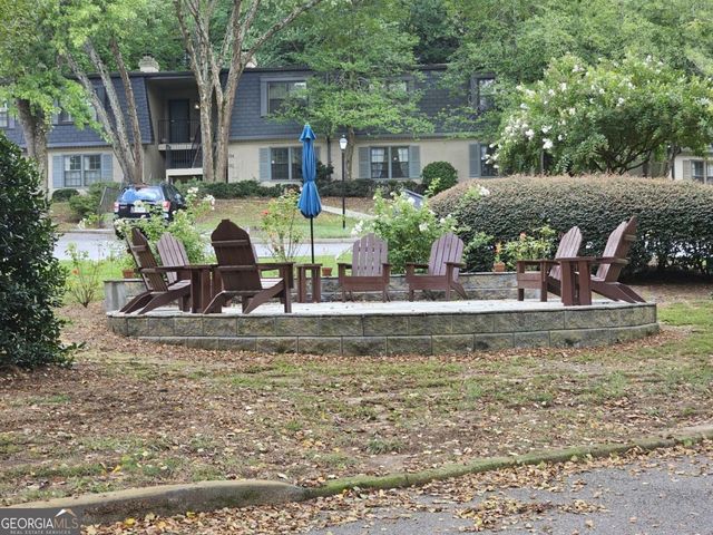 173 Amherst Place NW, Atlanta, GA 30327