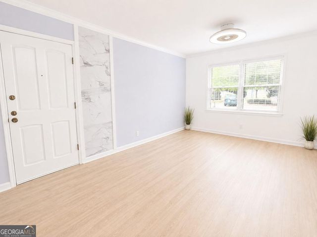 173 Amherst Place NW, Atlanta, GA 30327