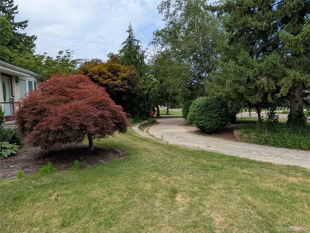 11700 Jean Ann, Washington Township, MI 48094