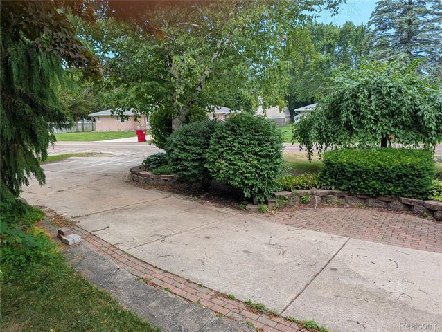 11700 Jean Ann, Washington Township, MI 48094