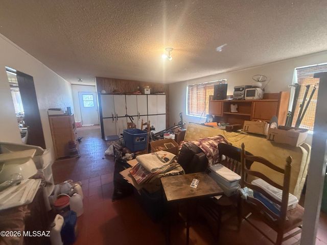 1031 W Calle Santiago, Sahuarita, AZ 85629