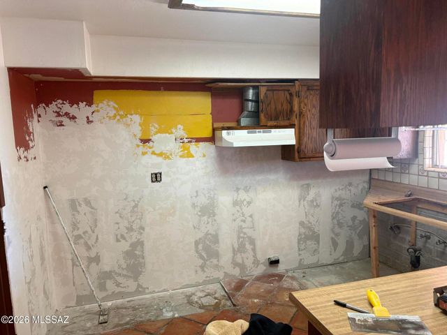 1031 W Calle Santiago, Sahuarita, AZ 85629