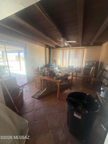 1031 W Calle Santiago, Sahuarita, AZ 85629