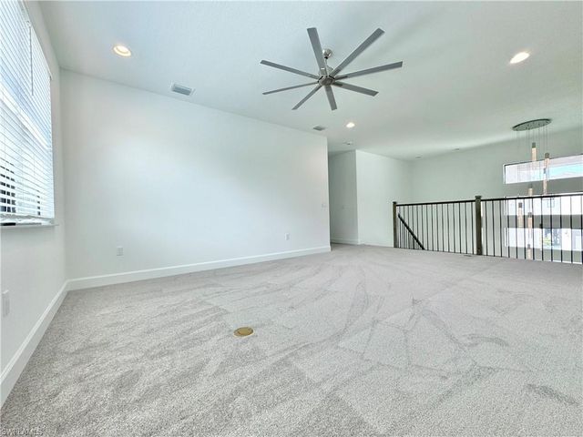 20370 Fair Oak LN, Estero, FL 33928