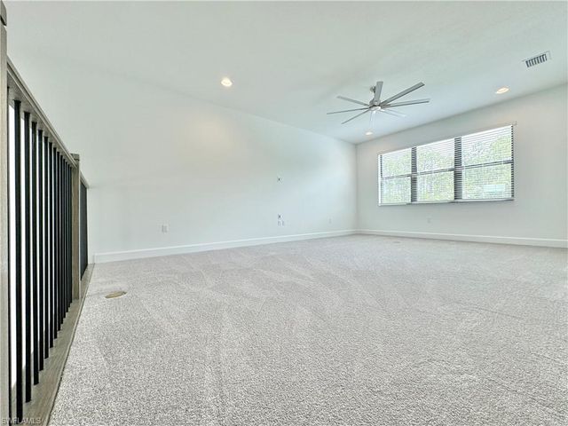 20370 Fair Oak LN, Estero, FL 33928