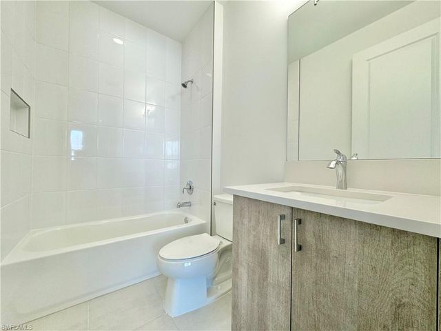 20370 Fair Oak LN, Estero, FL 33928