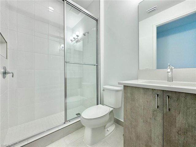 20370 Fair Oak LN, Estero, FL 33928