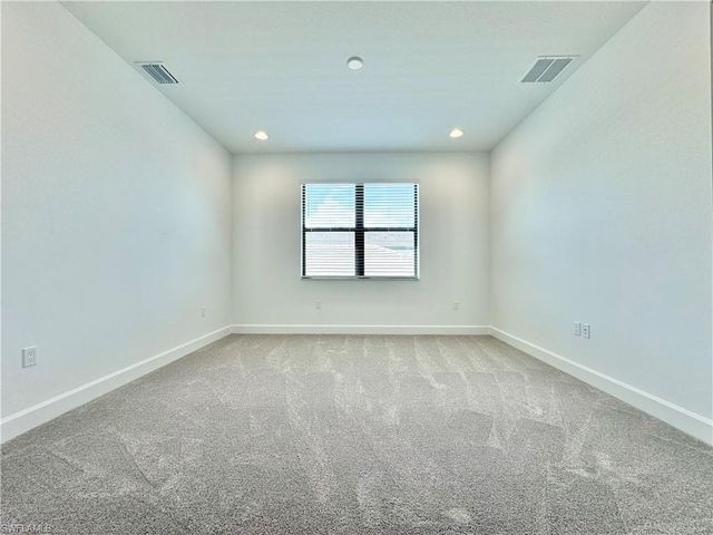 20370 Fair Oak LN, Estero, FL 33928