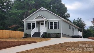 405 Falls Avenue, Granite Falls, NC 28630