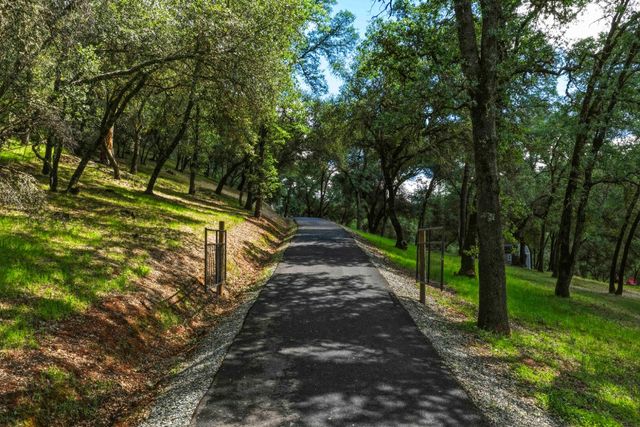 1181 Old Rock Bridge Rd, Placerville, CA 95667