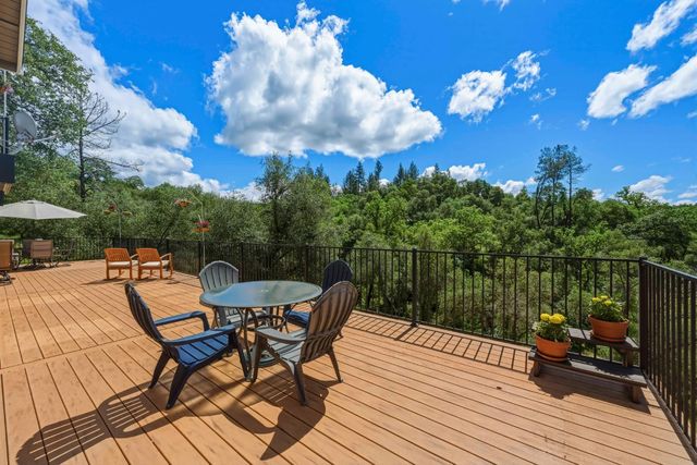 1181 Old Rock Bridge Rd, Placerville, CA 95667